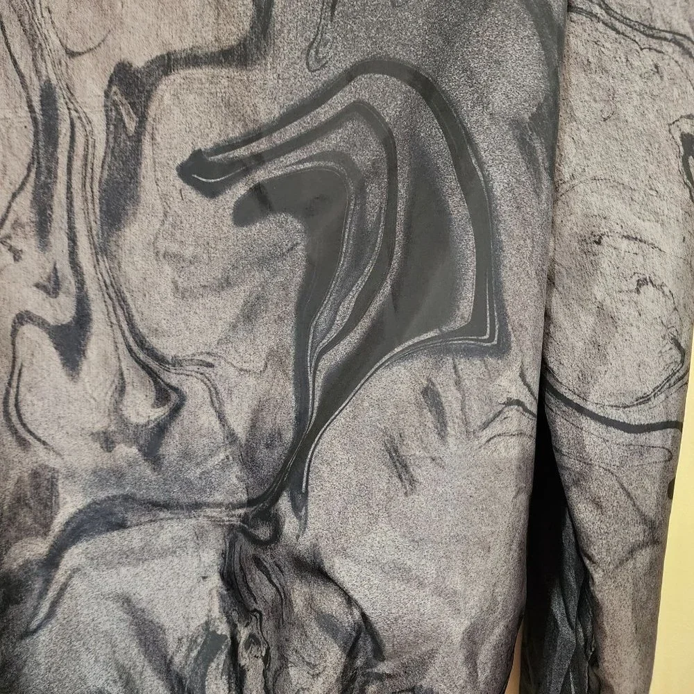 H & M marble tie dyed Epic Vibes windbreaker jacket w/ detatchable‎ hood boys 20